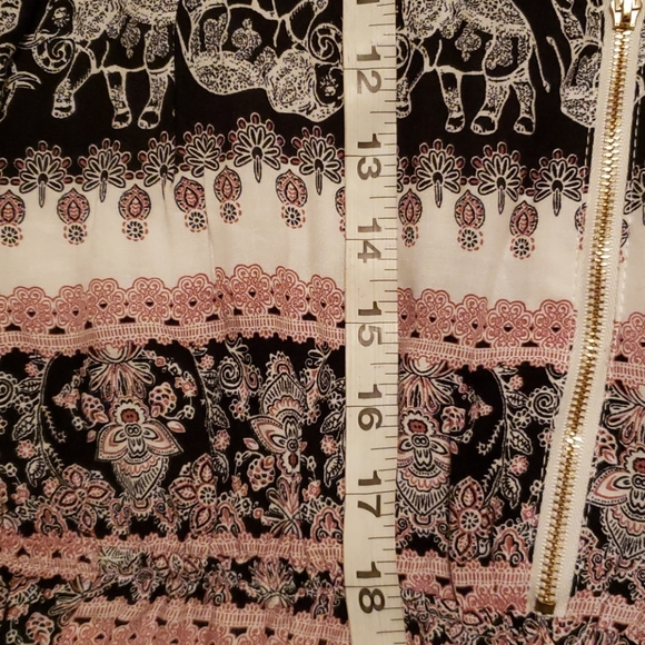 Rue21 women rompers pit to pit 20 Waist 13 - Picture 8 of 8